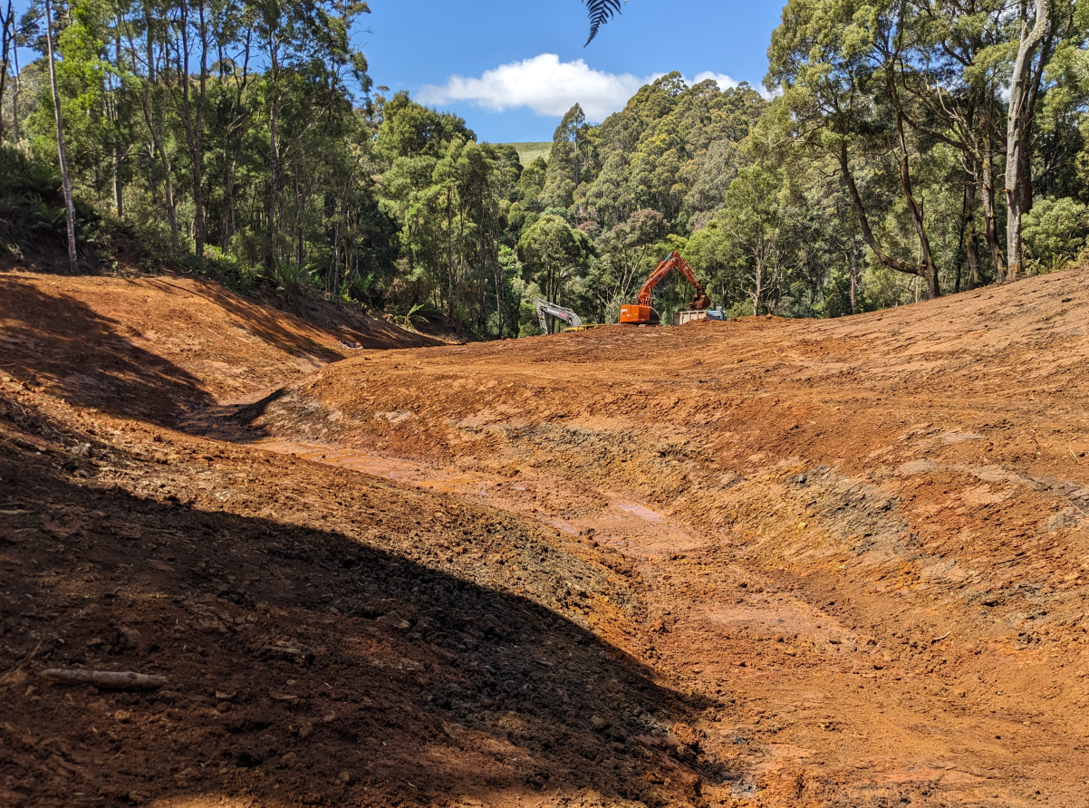 Old upper road dam.PNG